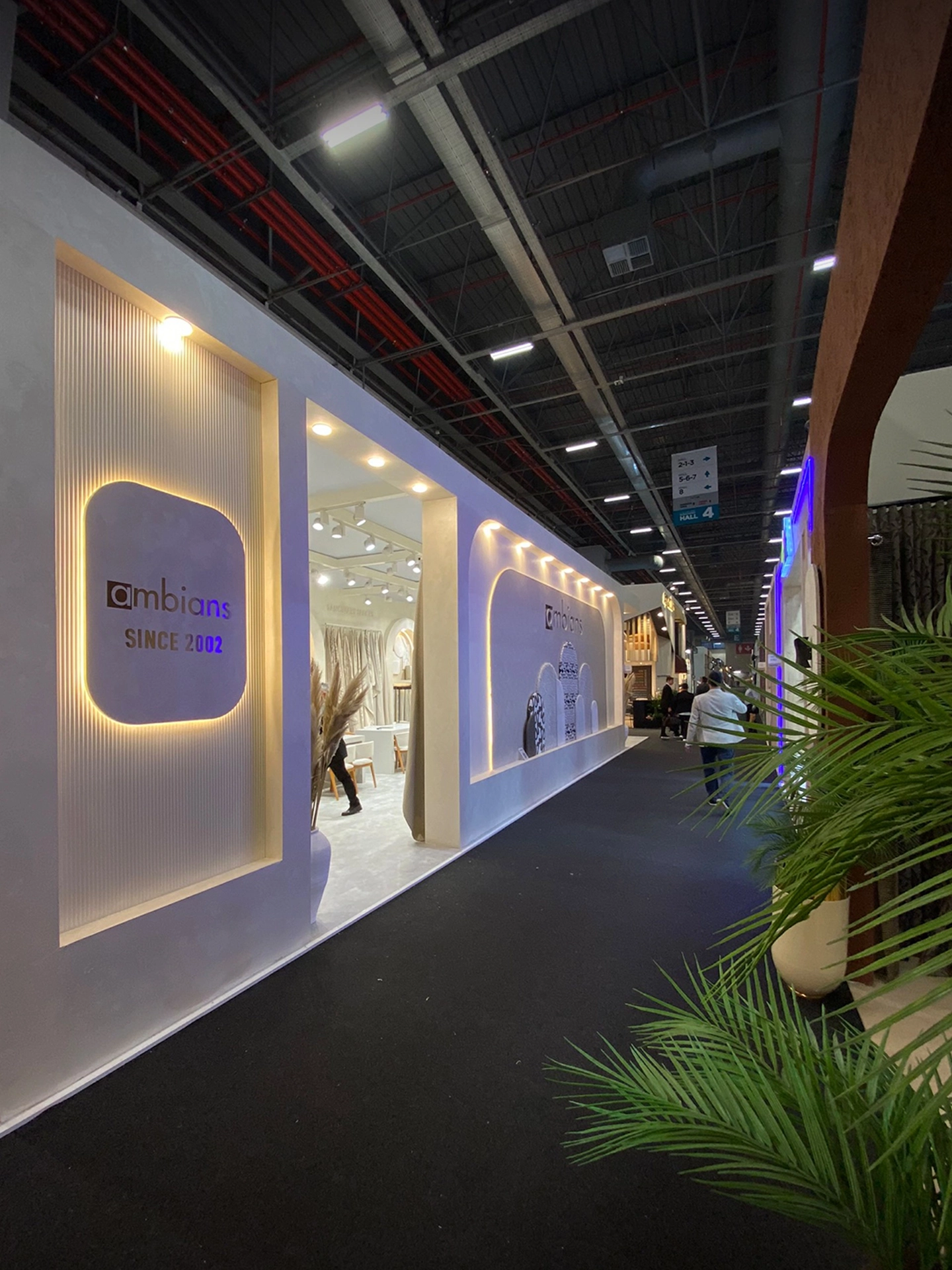Ambians HOMETEX fuar standı tekstil ürün sergileme alanı